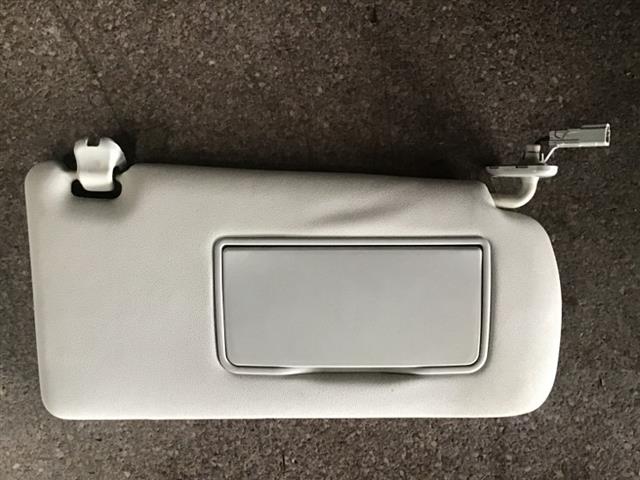 Rh Sunvisor