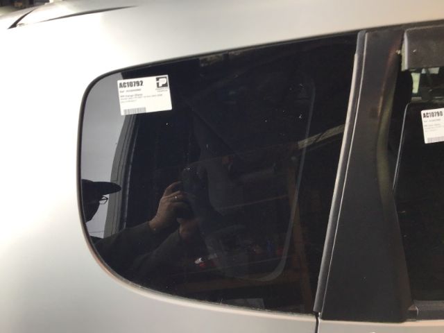 Rr Cargo Glass