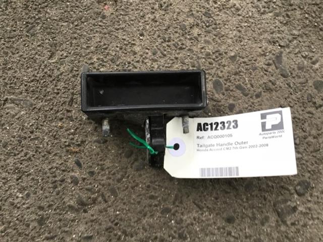 Tailgate Handle Outer