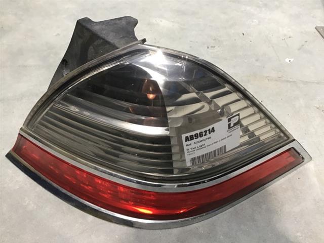 R Tail Light