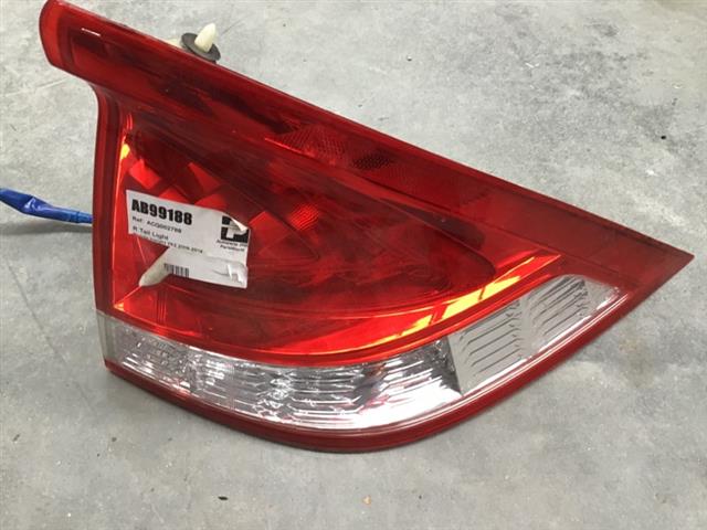 R Tail Light