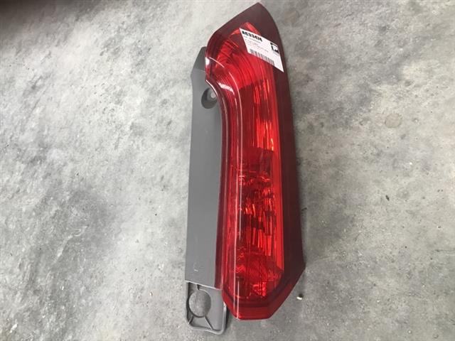 R Tail Light