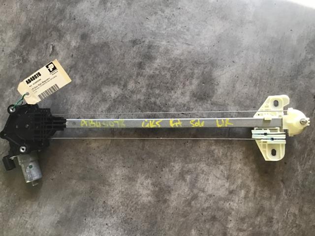 Lr Door Elec Regulator