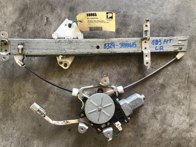Lr Door Elec Regulator