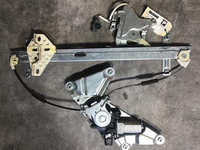 Lr Door Elec Regulator