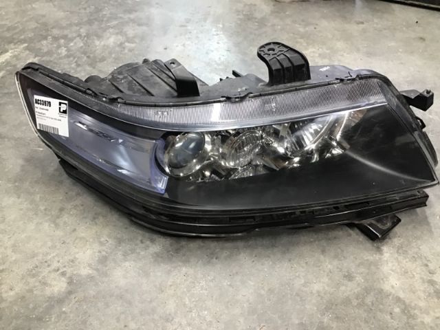 R Headlight