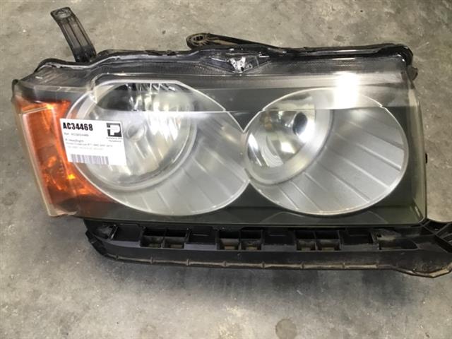 R Headlight