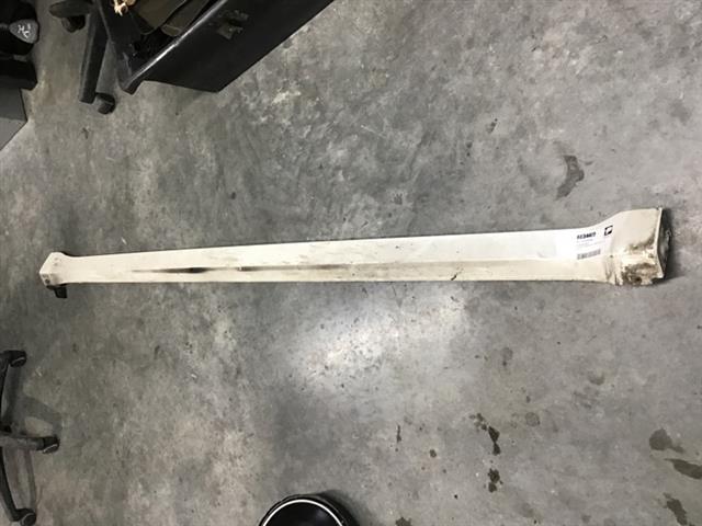 R Side Skirt