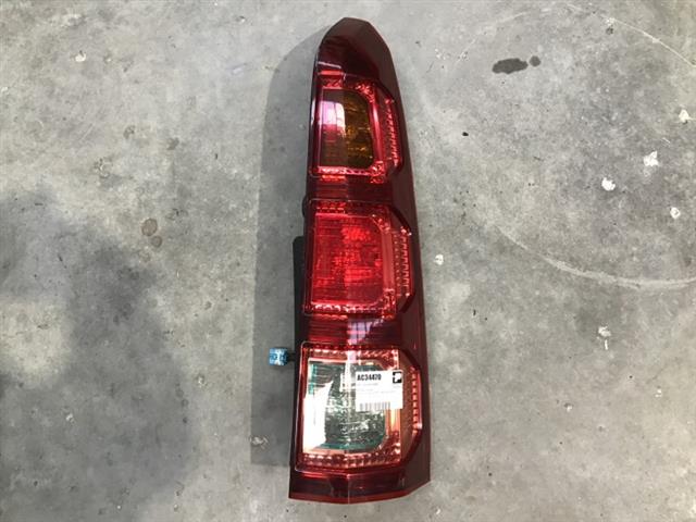 R Tail Light