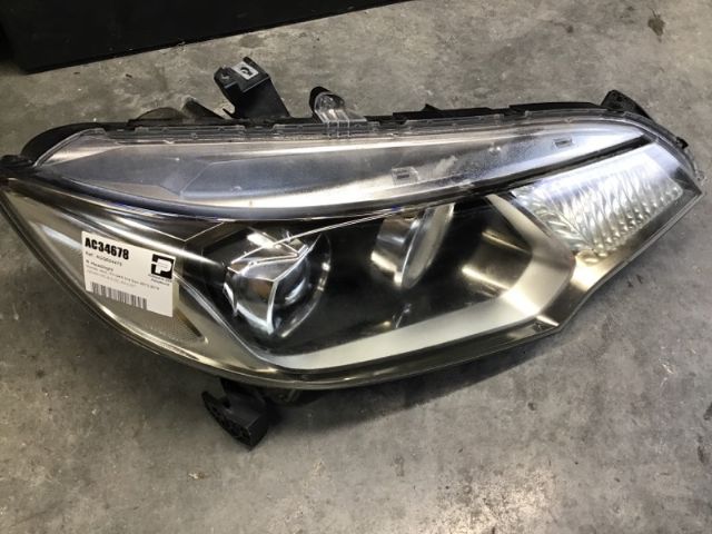 R Headlight