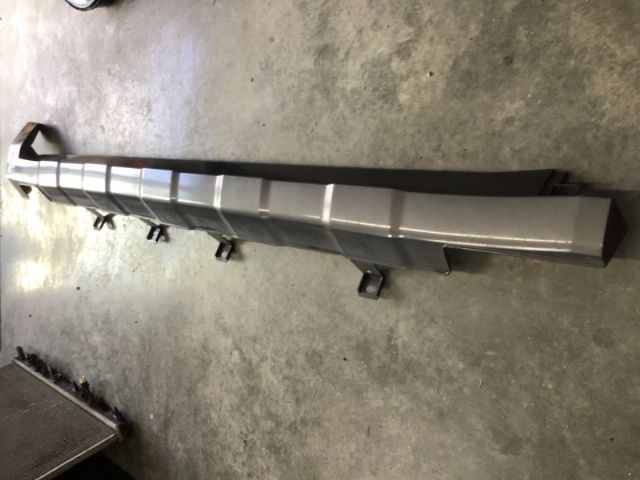 R Side Skirt