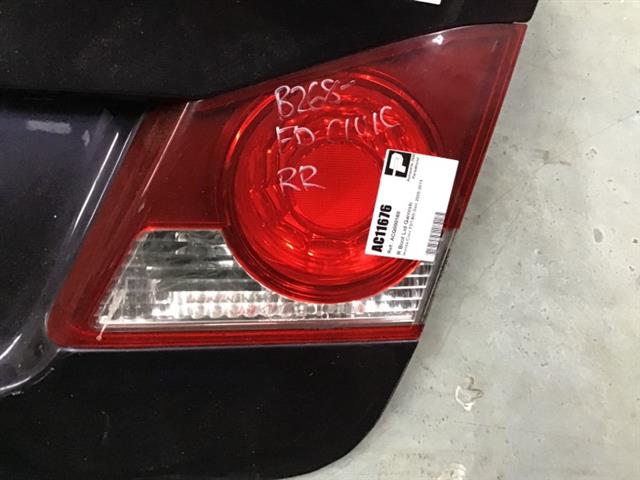 R Boot Lid Garnish