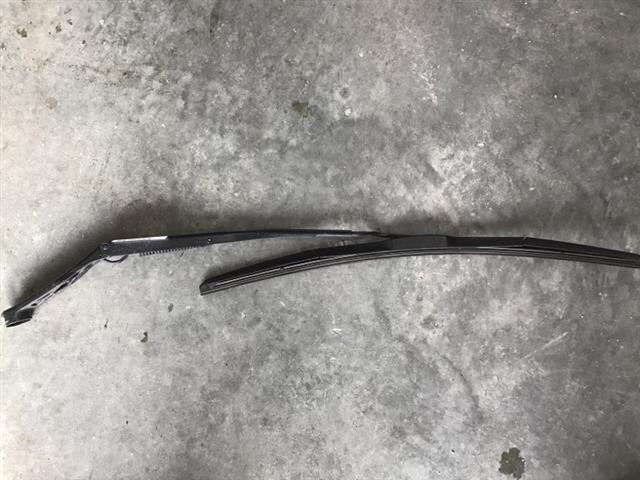 Rf Wiper Arm
