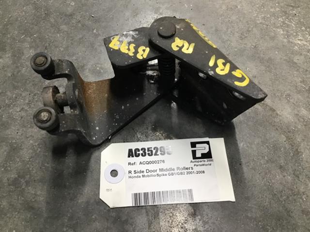 R Side Door Middle Rollers
