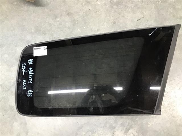 Rr Cargo Glass