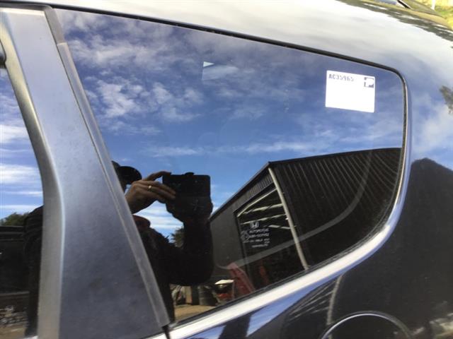 Lr Cargo Glass