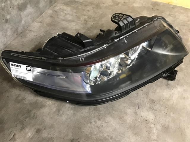R Headlight