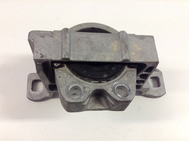 Right Engine Mount