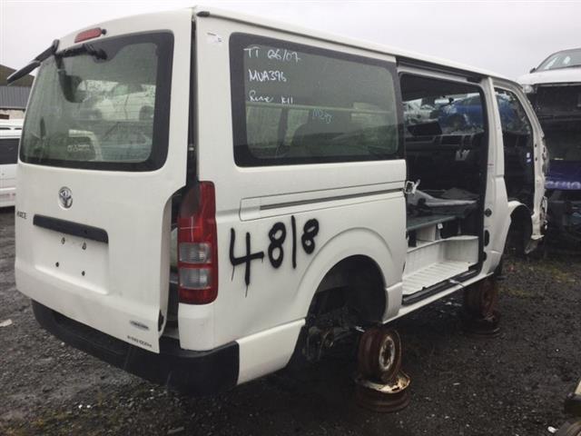 Toyota Hiace - TRH200