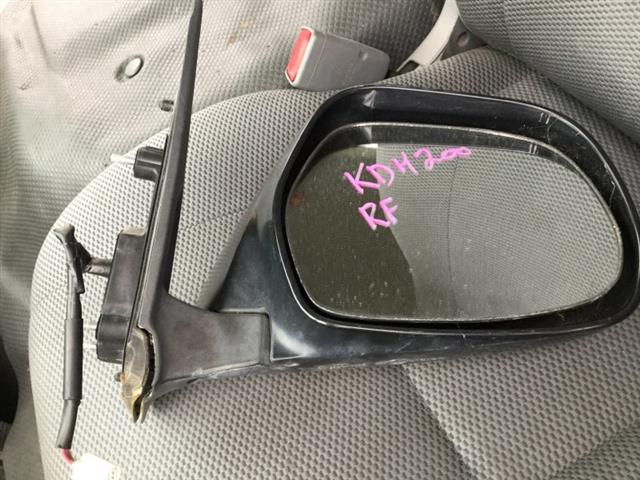 Toyota Hiace - KDH222 05-