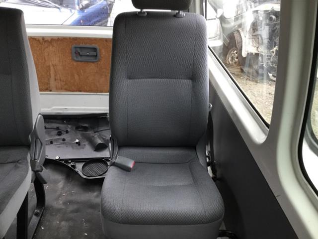 Toyota Hiace - KDH222 05-