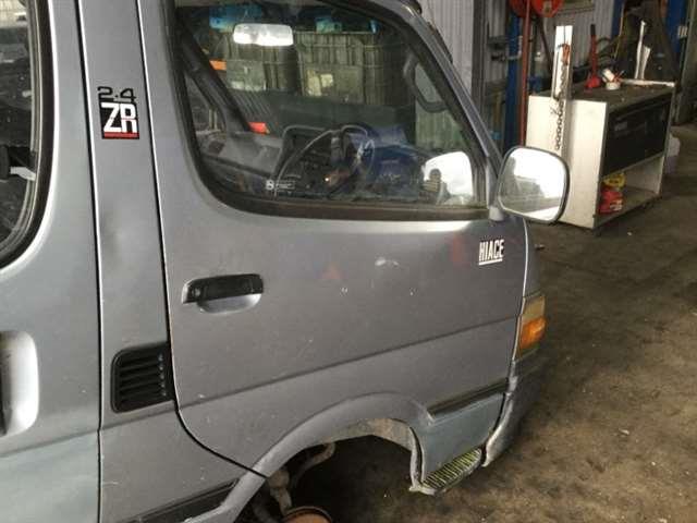 Toyota Hiace - RZH 100