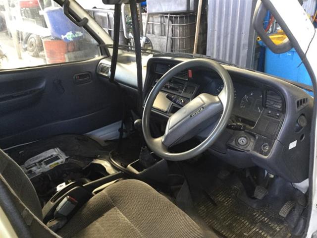 Toyota Hiace - LH123