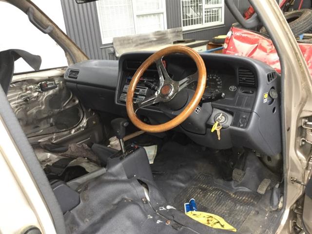 Toyota Hiace - LH123