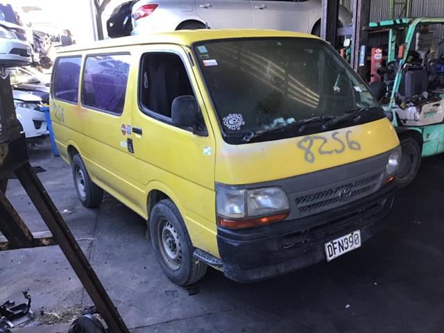 Toyota Hiace - LH162