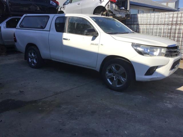 Toyota Hilux - GUN136