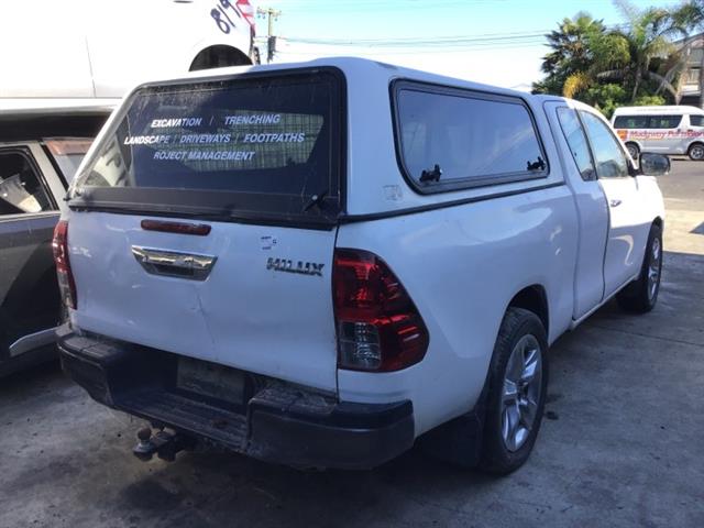 Toyota Hilux - GUN136
