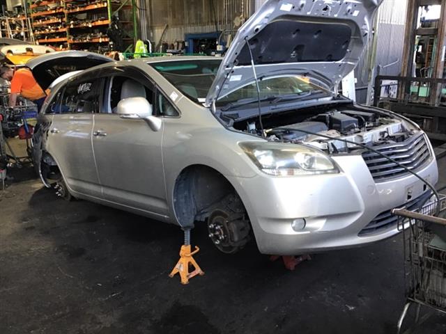 Toyota Mark X - 1st Gen: X120 2004-2009