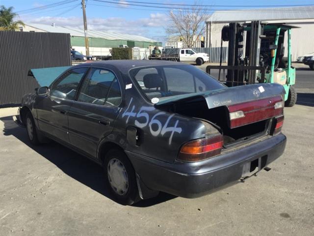 Toyota Sprinter - AE100