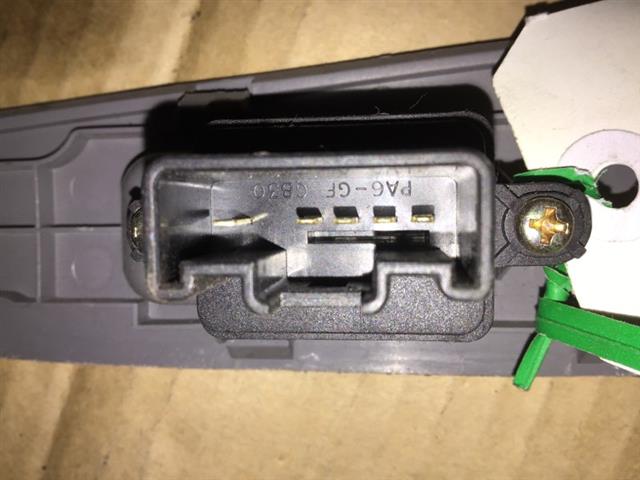 Lr Window Switch