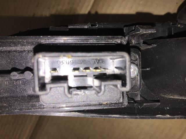 Lr Window Switch
