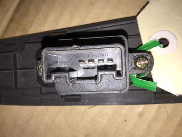 Lr Window Switch