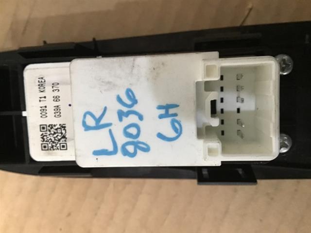 Lr Window Switch