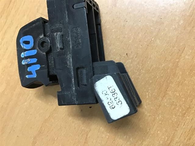 Lr Window Switch