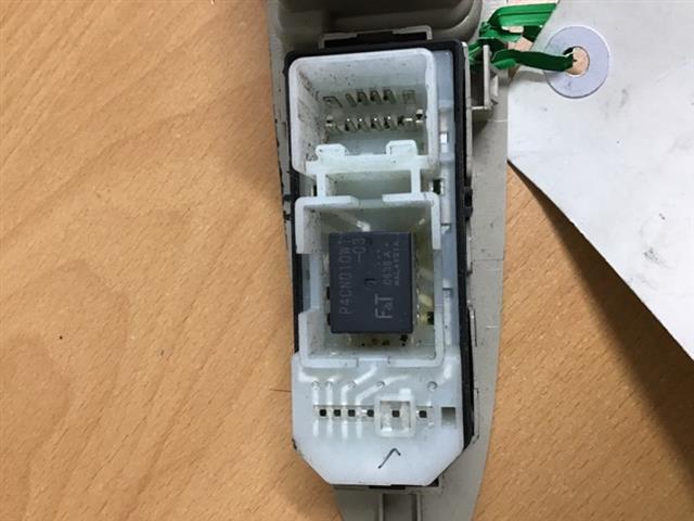 Lr Window Switch