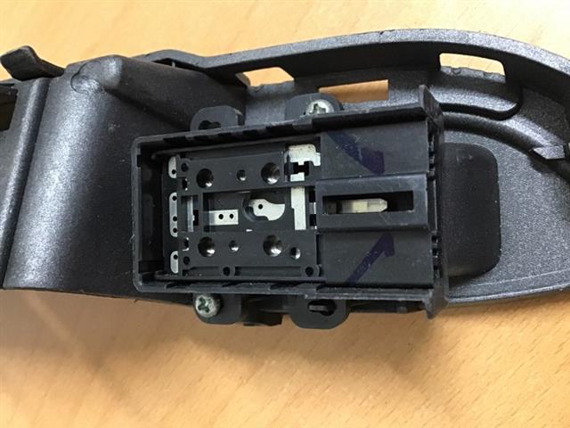 Lr Window Switch
