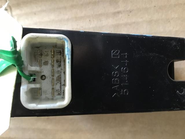Lr Window Switch