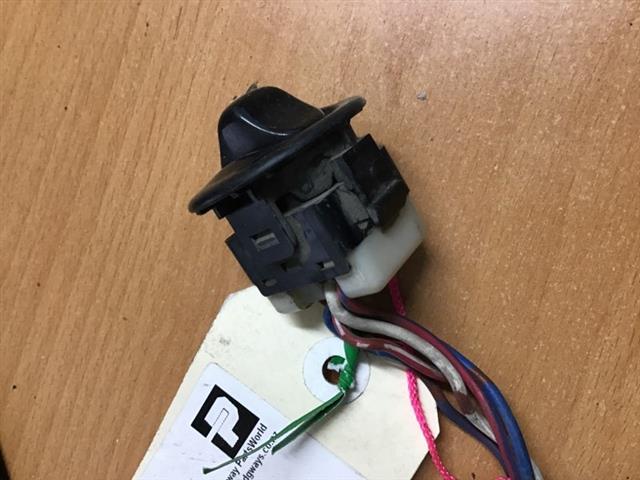 Lr Window Switch
