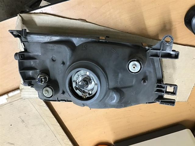 L Headlight