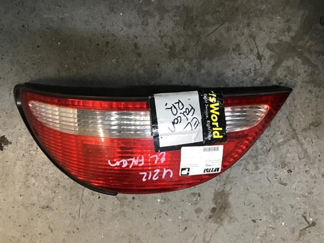 R Tail Light