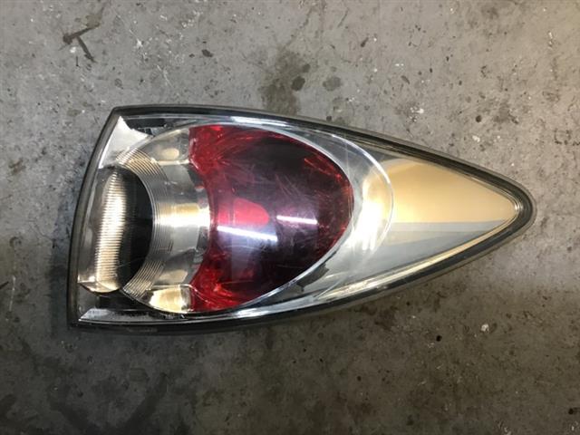 R Tail Light