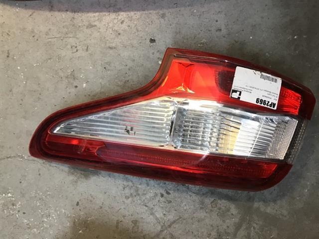 R Tail Light