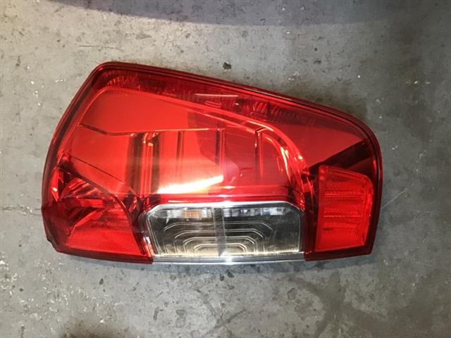 R Tail Light