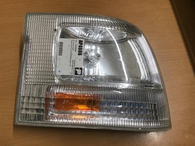 R Corner Light