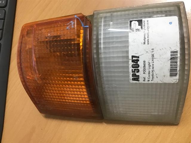 R Corner Light