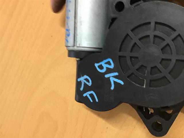 Lf Door Regulator Motor